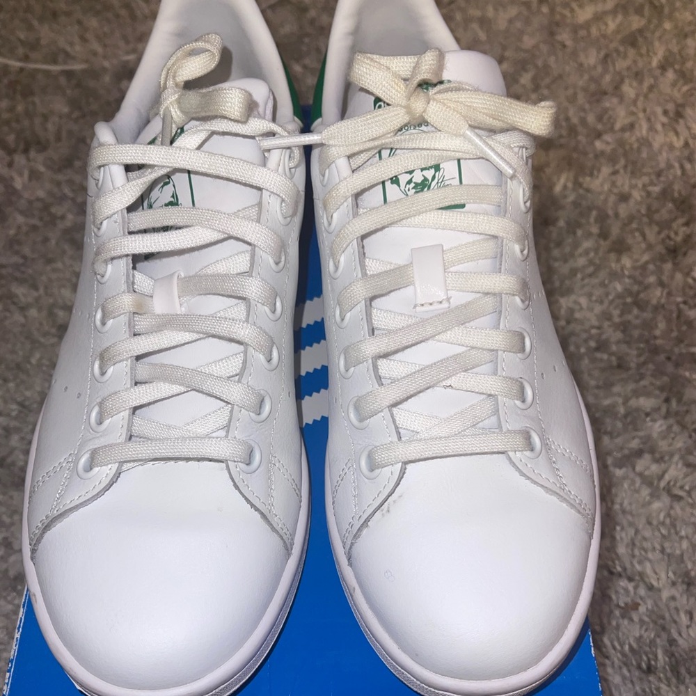 Adidas Stan Smith Sz 6 Boys/ Sz 7.5 Womens